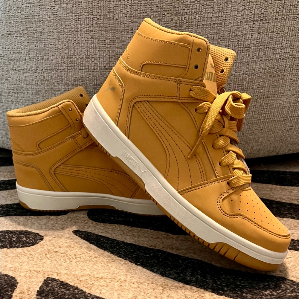 Puma Big Boy’s Rebound Layup Nubuck Jr Sneakers -Taffy-Team Gold-Marshmallow